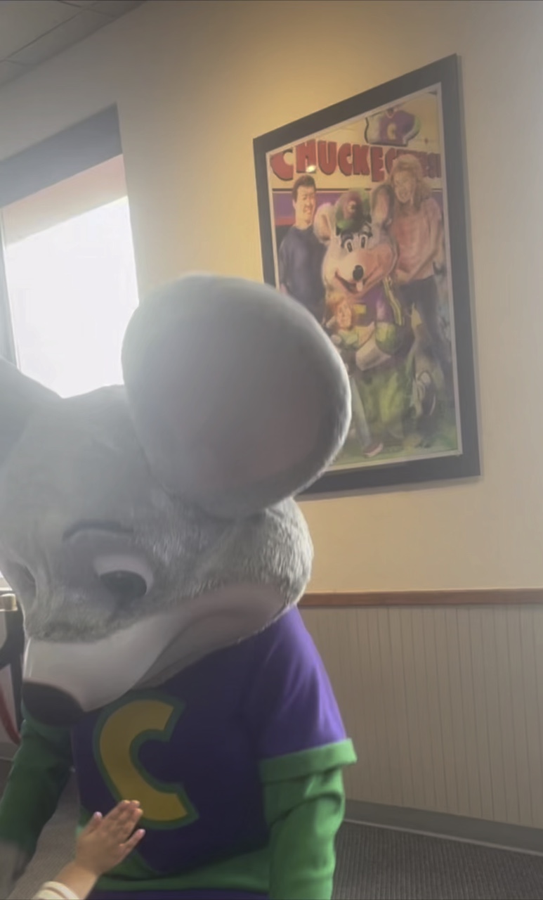 At chuck e cheese