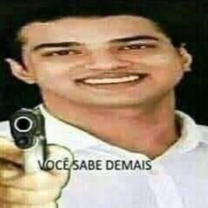 meu rosto no meio KA