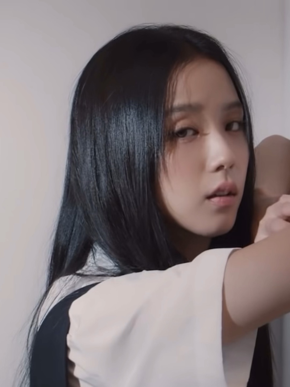 jisoo madonna edit