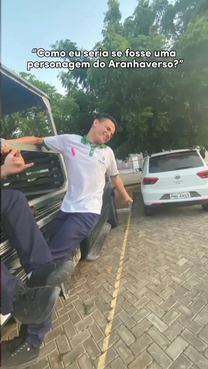 VERSÃO HOMEM ARANHA 